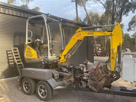 mini digger hire bendigo|mini cat hire bendigo.